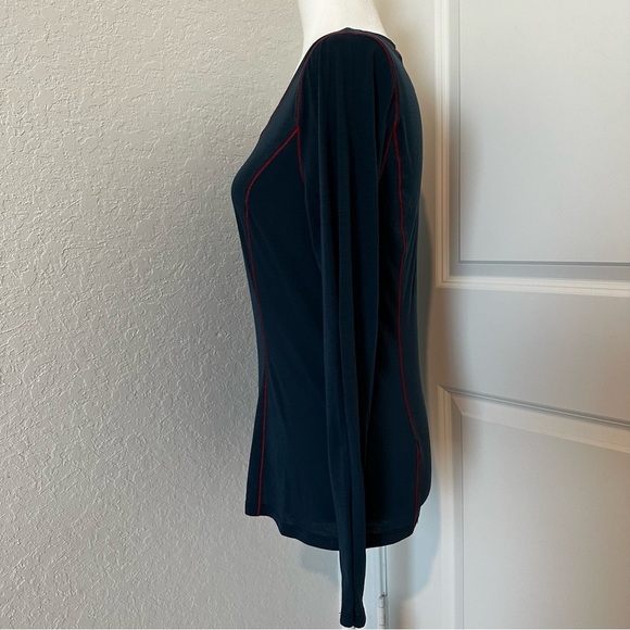 Women’s Fabletics Wool Base Layer Long-Sleeve Top - Picture 7 of 8